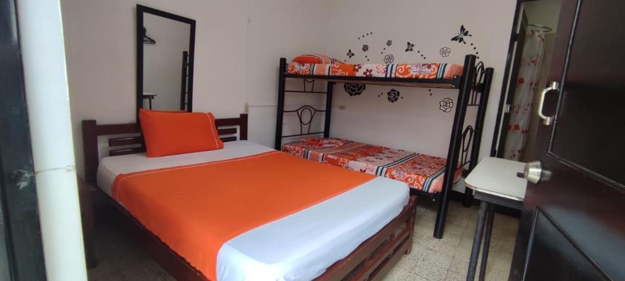Hotel Nuevo Astoria Неива Екстериор снимка