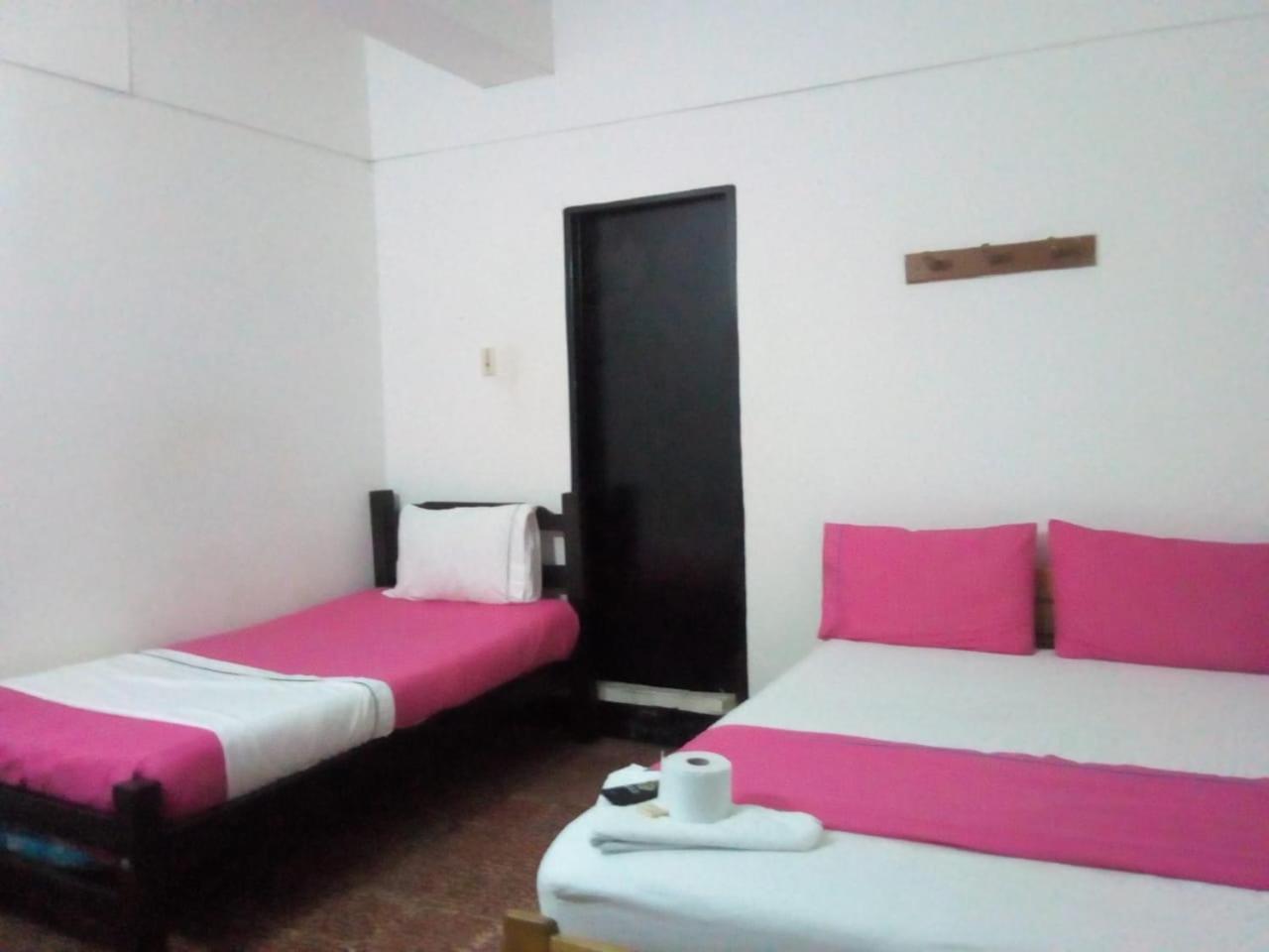 Hotel Nuevo Astoria Неива Екстериор снимка