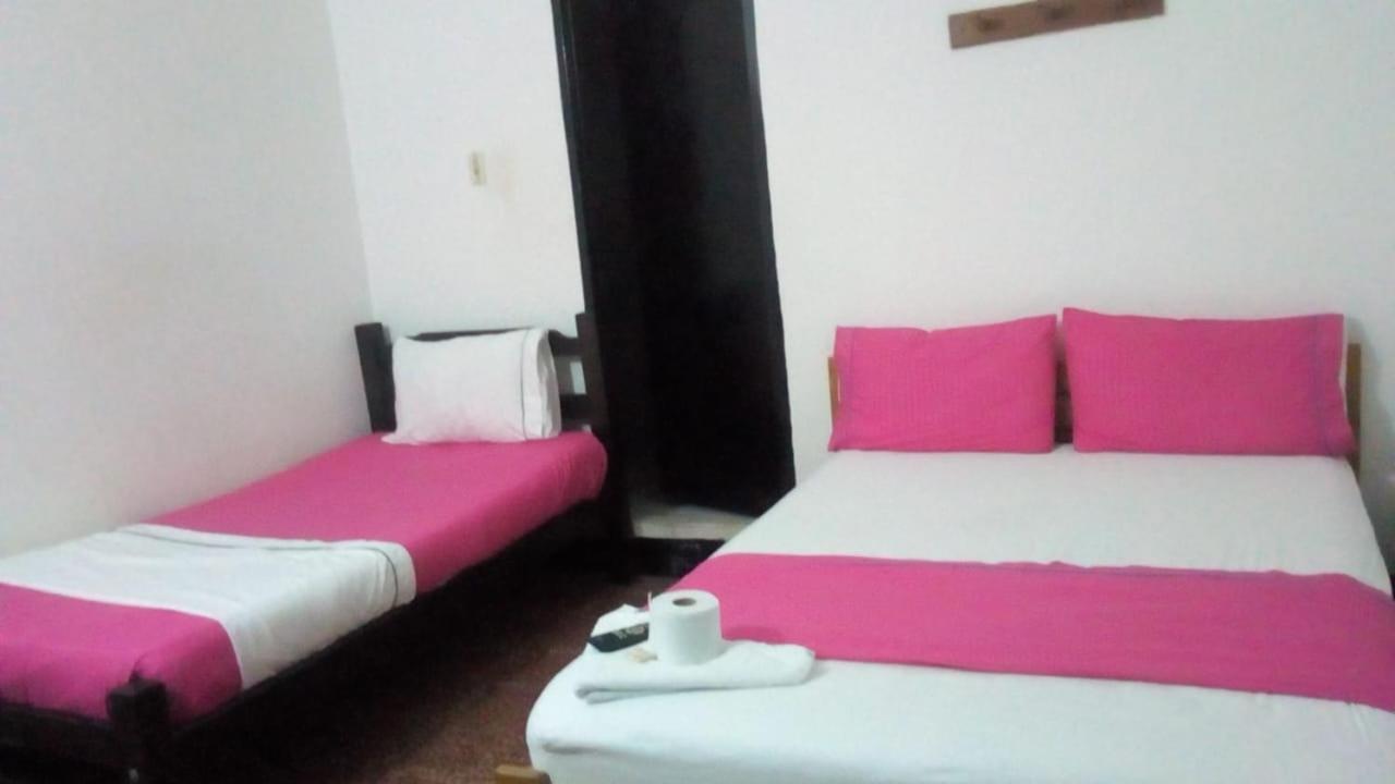 Hotel Nuevo Astoria Неива Екстериор снимка
