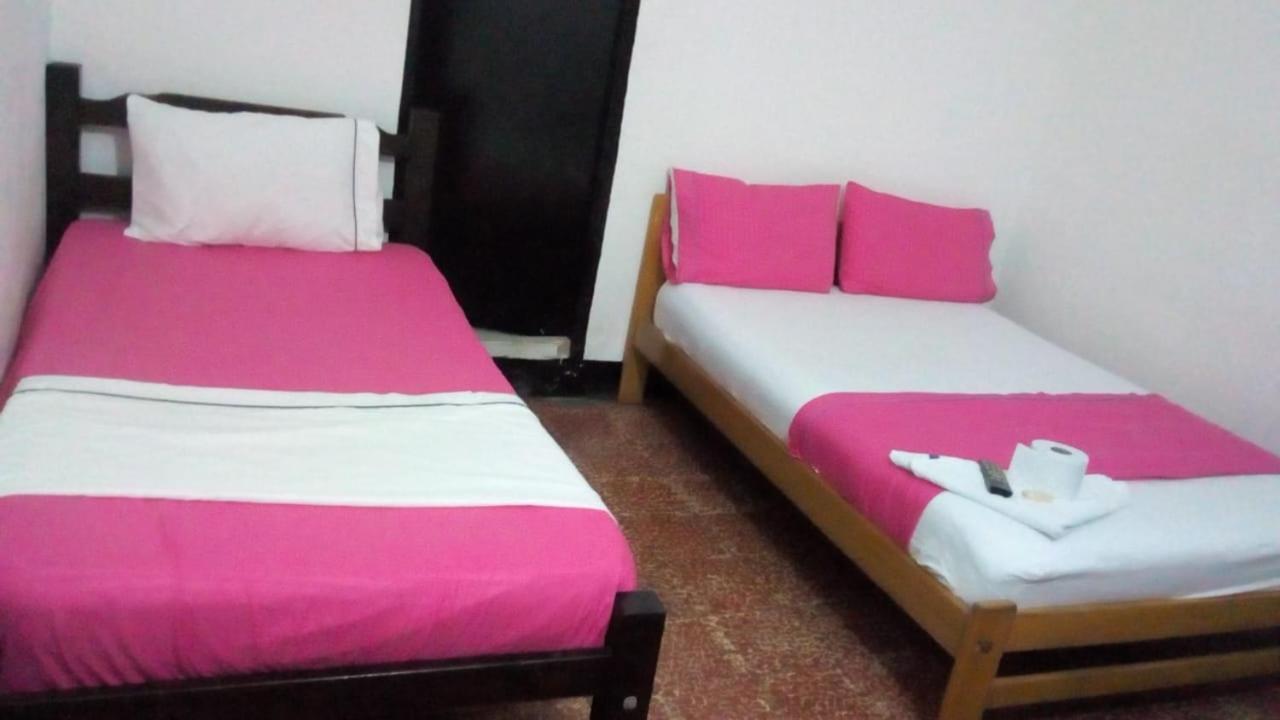 Hotel Nuevo Astoria Неива Екстериор снимка