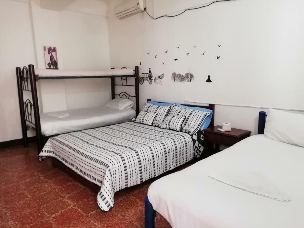 Hotel Nuevo Astoria Неива Екстериор снимка